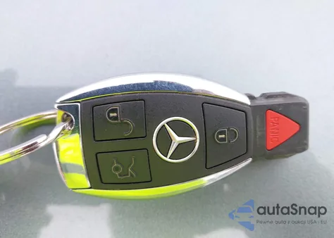 2012 Mercedes-Benz C 300 Luxury 4Matic/Sport 4Matic from USA, damaged, VIN WDDGF8BB0CA598959